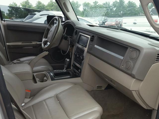 1J8HG48K78C210500 - 2008 JEEP COMMANDER SILVER photo 5