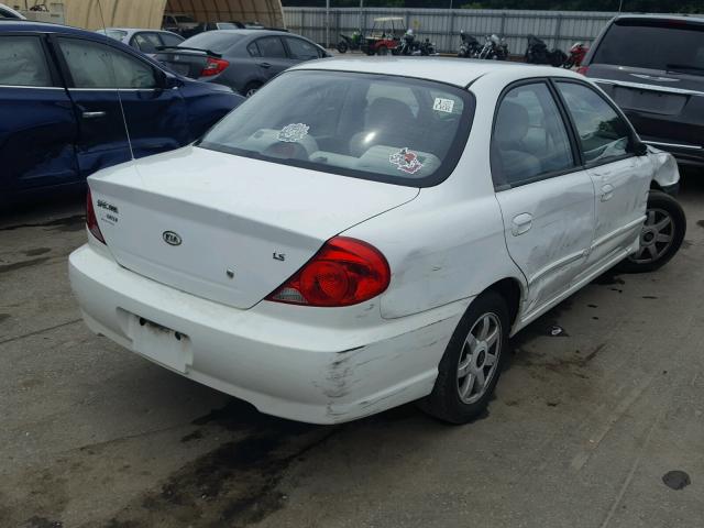 KNAFB121335286138 - 2003 KIA SPECTRA BA WHITE photo 4