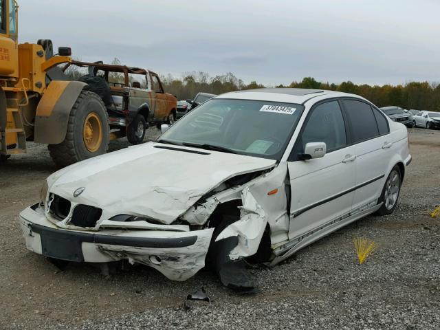 WBAET37465NJ90465 - 2005 BMW 325I WHITE photo 2