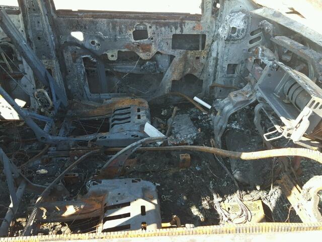 1GNDT13S152305988 - 2005 CHEVROLET TRAILBLAZE BURN photo 5