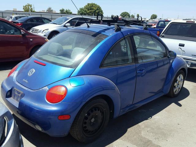 3VWCD21C43M420056 - 2003 VOLKSWAGEN NEW BEETLE 蓝色 照片 4