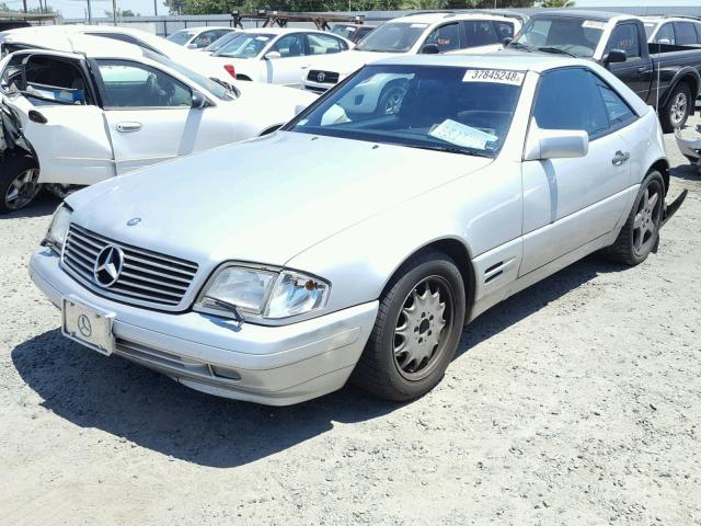 WDBFA67F9TF132310 - 1996 MERCEDES-BENZ SL 500 SILVER photo 2