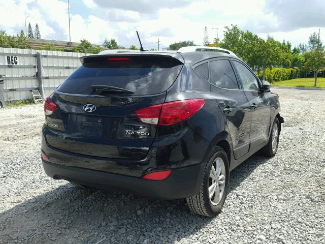 KM8JU3ACXDU740801 - 2013 HYUNDAI TUCSON GLS BLACK photo 4