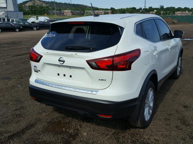 JN1BJ1CR8HW117875 - 2017 NISSAN ROGUE WHITE photo 4