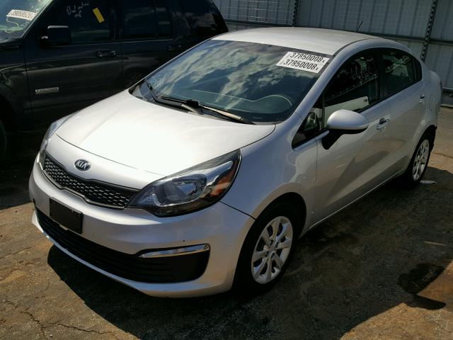 KNADM4A30G6552981 - 2016 KIA RIO LX SILVER photo 2