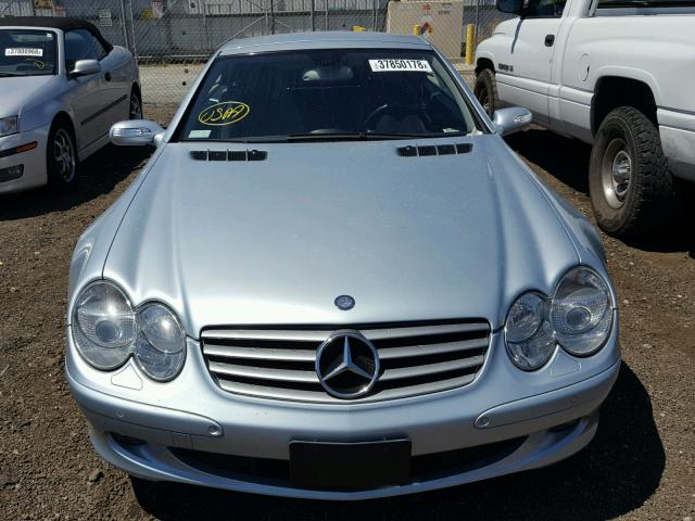 WDBSK75F16F116062 - 2006 MERCEDES-BENZ SL 500 SILVER photo 9