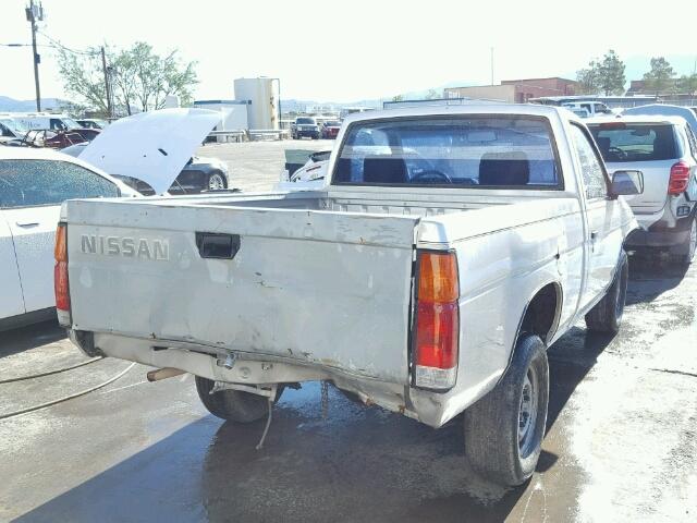 1N6SD11S7PC450950 - 1993 NISSAN SHORT BED SILVER photo 4