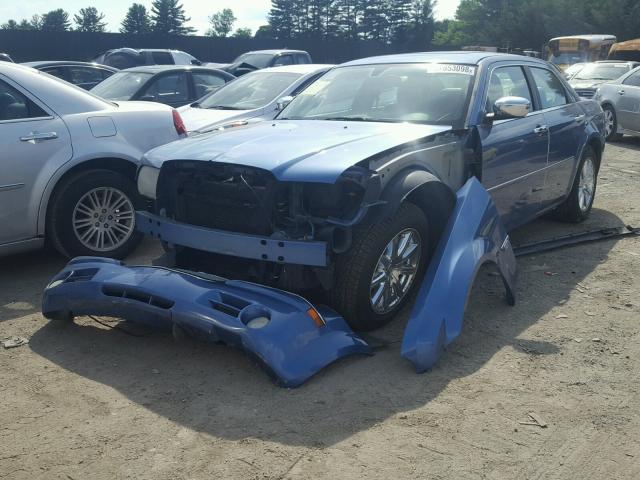 2C3KA63H37H675930 - 2007 CHRYSLER 300C BLUE photo 2