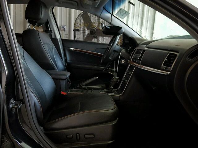 3LNHL2GC4CR831880 - 2012 LINCOLN MKZ შავი ფოტო 5