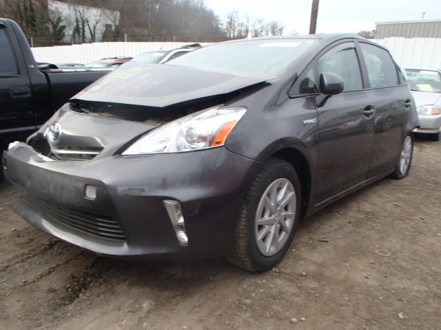 JTDZN3EU2EJ005711 - 2014 TOYOTA PRIUS V GRAY photo 2