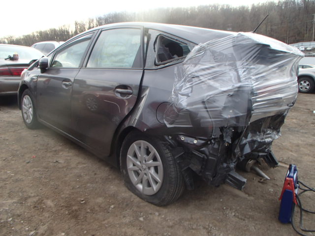 JTDZN3EU2EJ005711 - 2014 TOYOTA PRIUS V GRAY photo 3