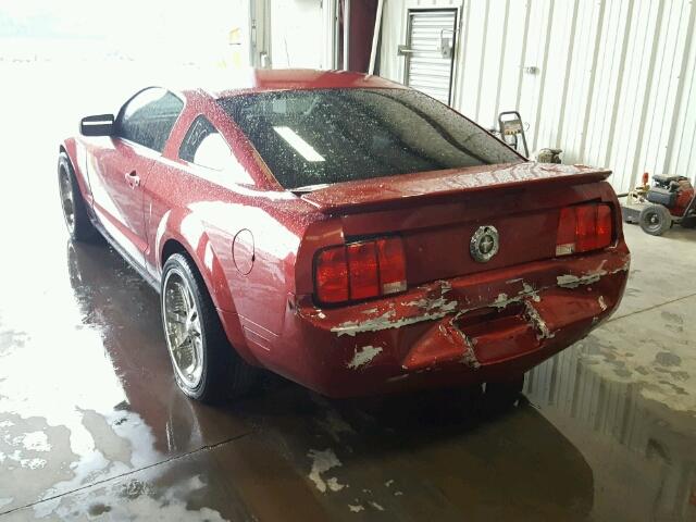 1ZVFT80NX75292262 - 2007 FORD MUSTANG RED photo 3