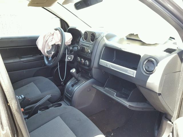 1C4NJCBA7ED817881 - 2014 JEEP COMPASS SP GRAY photo 5