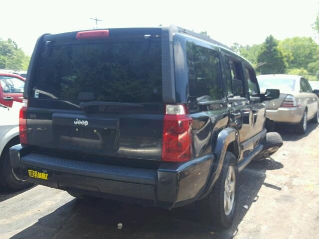 1J8HH48K58C220391 - 2008 JEEP COMMANDER BLACK photo 4