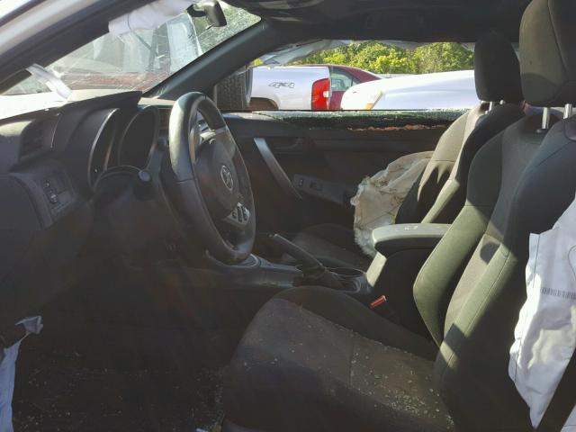 JTKJF5C73C3044921 - 2012 TOYOTA SCION TC 白色 照片 5