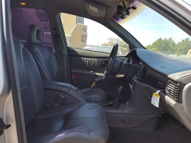 2G4WB55K021184970 - 2002 BUICK REGAL LS 银色 照片 5