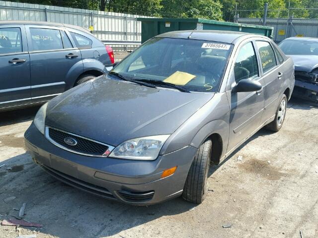 1FAFP34N67W309496 - 2007 FORD FOCUS GRAY photo 2