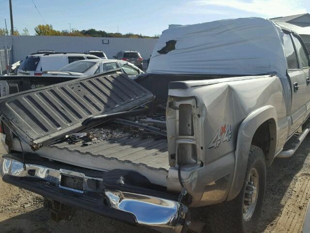 1GCGK13U05F952482 - 2005 CHEVROLET SILVERADO SILVER photo 9