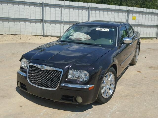 2C3CA6CT7AH148490 - 2010 CHRYSLER 300C BLACK photo 2