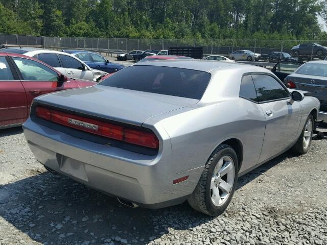 2C3CDYAG1DH669931 - 2013 DODGE CHALLENGER SILVER photo 4