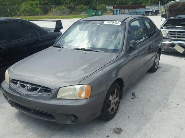 KMHCG35C71U116394 - 2001 HYUNDAI ACCENT GS GRAY photo 2