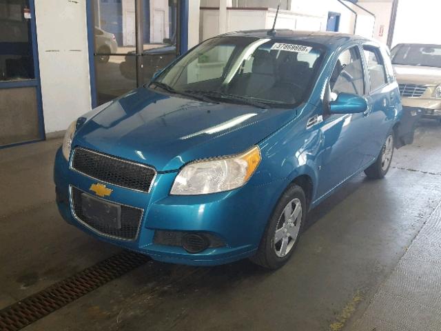 KL1TD66E79B614480 - 2009 CHEVROLET AVEO LS BLUE photo 2