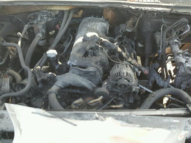 1GBHC24UX6E281419 - 2006 CHEVROLET SILVERADO WHITE photo 7