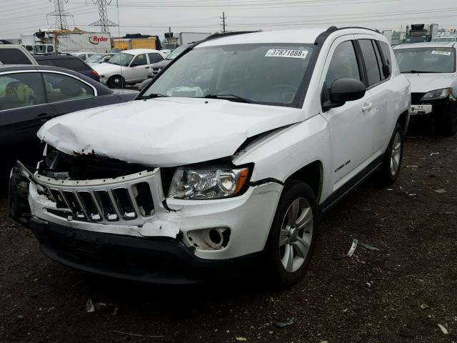 1J4NF1FB3BD176131 - 2011 JEEP COMPASS SP WHITE photo 2