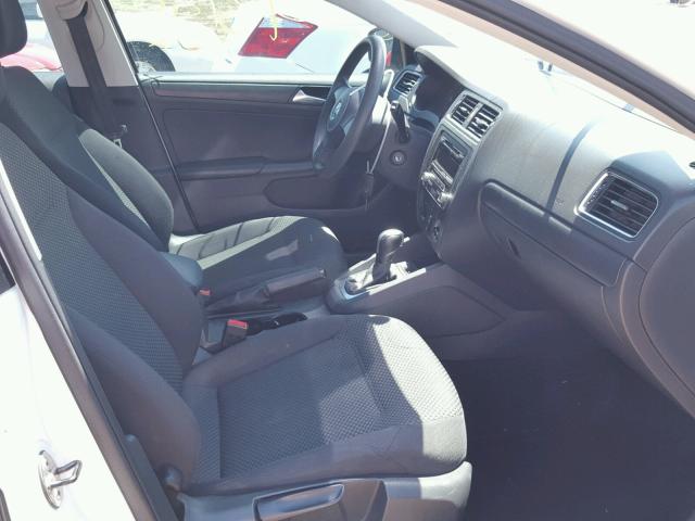 3VW2K7AJ7EM291858 - 2014 VOLKSWAGEN JETTA BASE 白色 照片 5