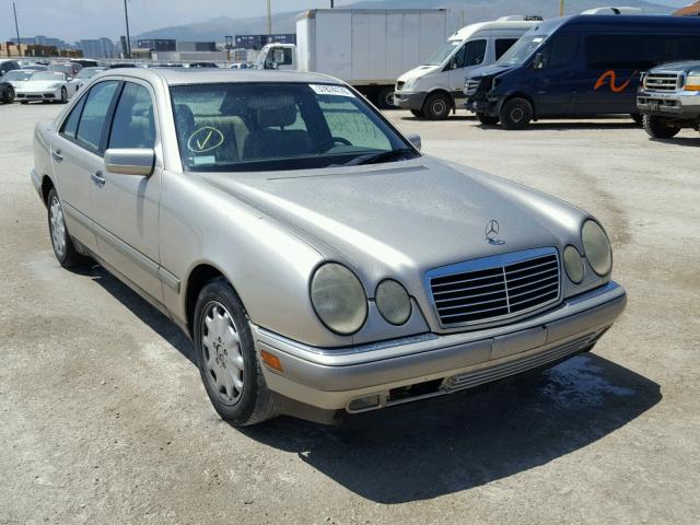 WDBJF20F8VA370700 - 1997 MERCEDES-BENZ E 300D SILVER photo 1