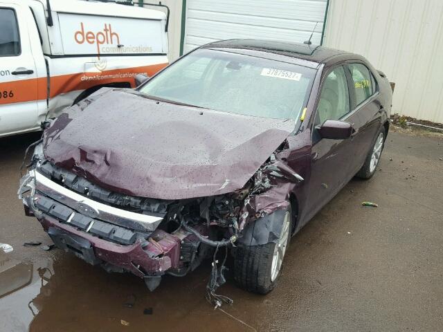 3FAHP0JA9CR386918 - 2012 FORD FUSION BURGUNDY photo 2