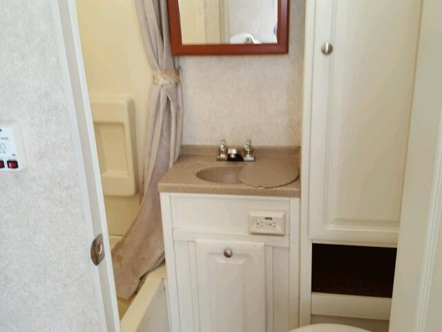 4YDT25R2G7B451647 - 2007 KEYSTONE OUTBACK TWO TONE photo 8