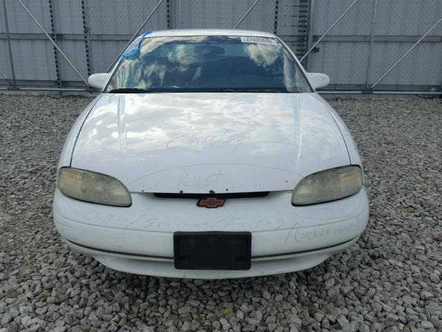 2G1WX12K0W9308173 - 1998 CHEVROLET MONTE CARL WHITE photo 7