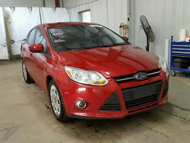 1FAHP3F20CL461846 - 2012 FORD FOCUS SE RED photo 1