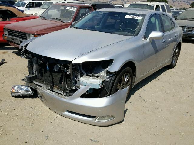 JTHBL46F685064138 - 2008 LEXUS LS 460 SILVER photo 2