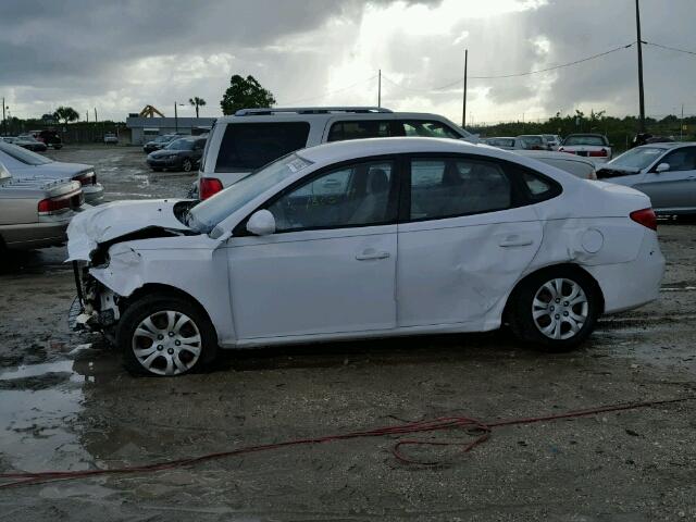 KMHDU4ADXAU169933 - 2010 HYUNDAI ELANTRA BL WHITE photo 10