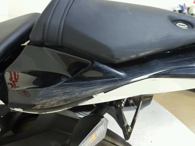 WB1053400EZL19024 - 2014 BMW S 1000 RR TWO TONE photo 16