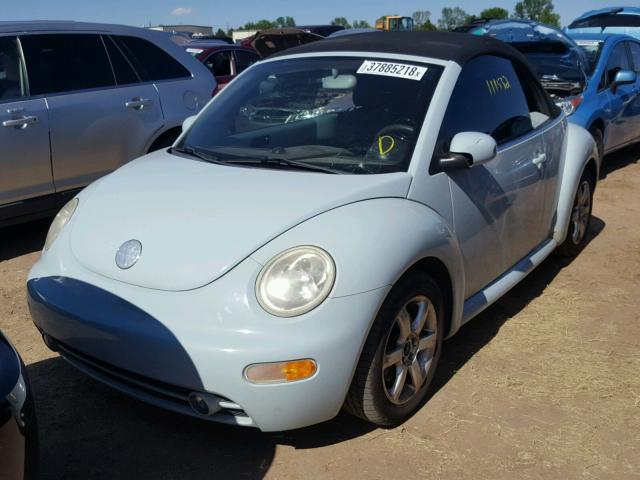 3VWCD31Y05M368784 - 2005 VOLKSWAGEN NEW BEETLE ლურჯი ფოტო 2