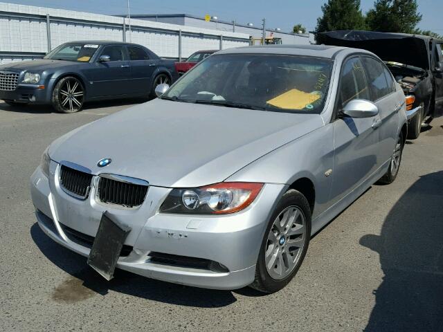 WBAVC93527KZ71828 - 2007 BMW 328XI SILVER photo 2