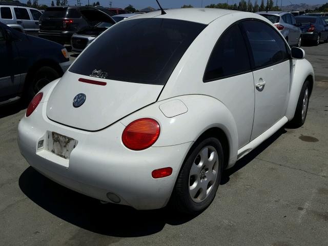 3VWCK21C02M401704 - 2002 VOLKSWAGEN NEW BEETLE 白色 照片 4