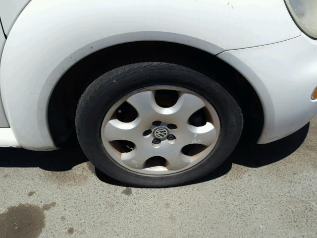 3VWCK21C02M401704 - 2002 VOLKSWAGEN NEW BEETLE 白色 照片 9