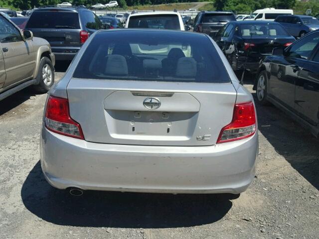 JTKJF5C71C3037109 - 2012 TOYOTA SCION TC 银色 照片 9