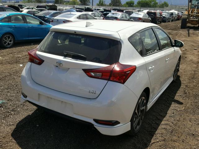 JTNKARJEXHJ524598 - 2017 TOYOTA COROLLA IM WHITE photo 4