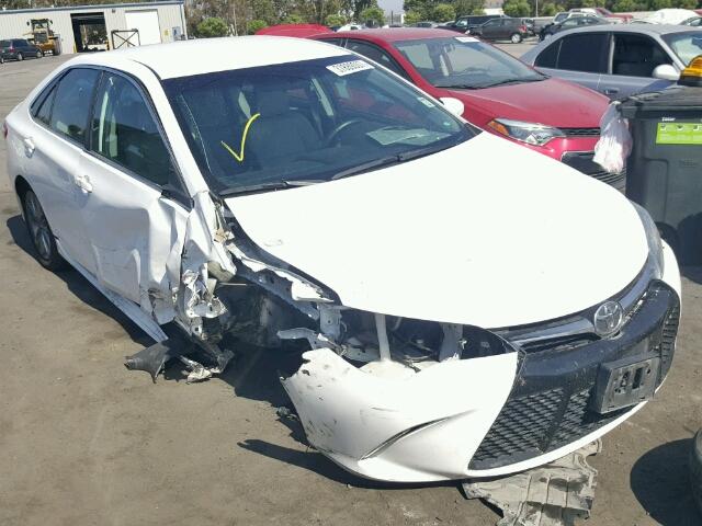 4T1BF1FK9FU922088 - 2015 TOYOTA CAMRY LE WHITE photo 1