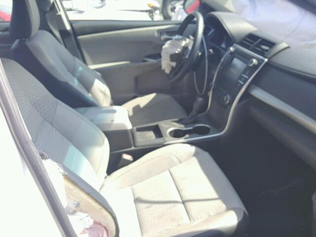 4T1BF1FK9FU922088 - 2015 TOYOTA CAMRY LE WHITE photo 5