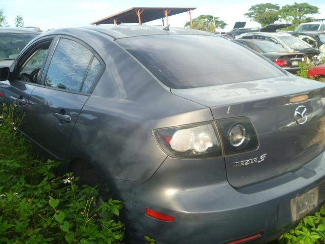 JM1BK12F271730426 - 2007 MAZDA 3 I GRAY photo 3