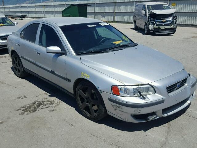 YV1RH52Y842386767 - 2004 VOLVO S60 R 银色 照片 1