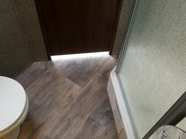 5SFNB3524GE305314 - 2016 HEART LAND SUNDANCE TWO TONE photo 5