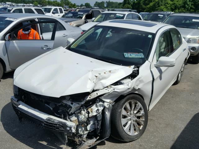 1HGCR3F84FA021620 - 2015 HONDA ACCORD EXL WHITE photo 2