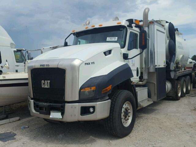 3HTJKTKT7FN716405 - 2015 CATERPILLAR CT660 WHITE photo 2